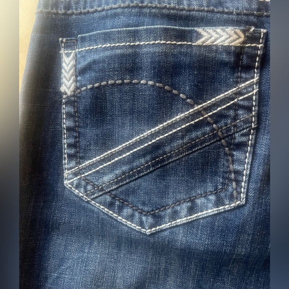 Stetson Women's Aztec Jeans, size 16R. Warn once. - Picture 6 of 9
